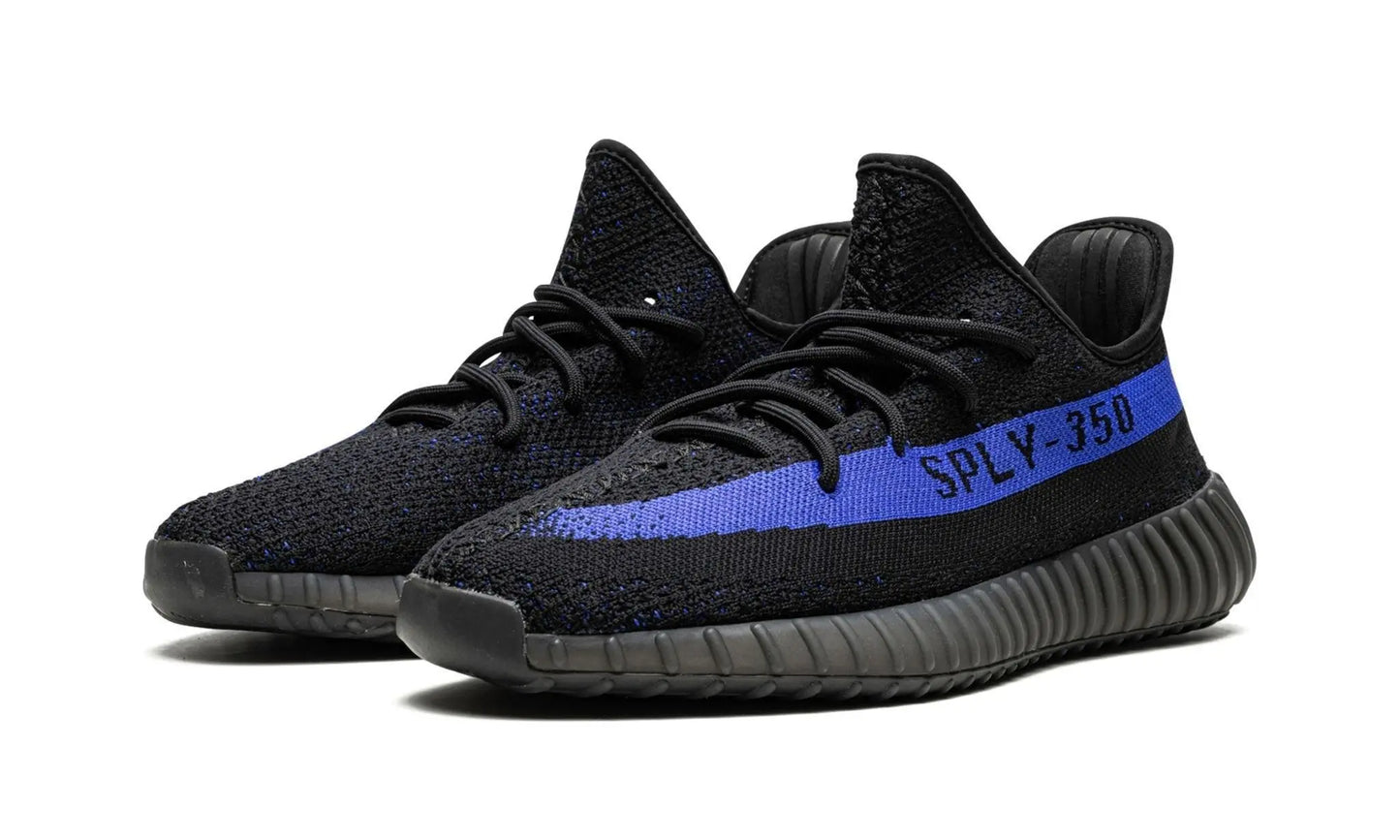 ADIDAS YEEZY
YEEZY 350 V2
"Dazzling Blue" Shoe Flyes