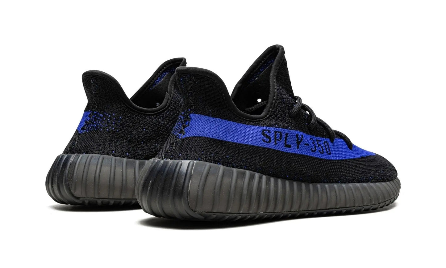 ADIDAS YEEZY
YEEZY 350 V2
"Dazzling Blue" Shoe Flyes