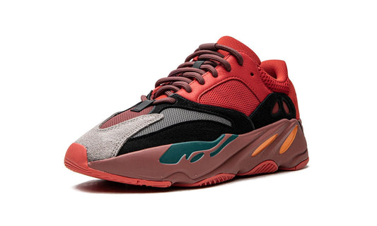 ADIDAS YEEZY
YEEZY BOOST 700
"Hi-Res Red" Shoe Flyes