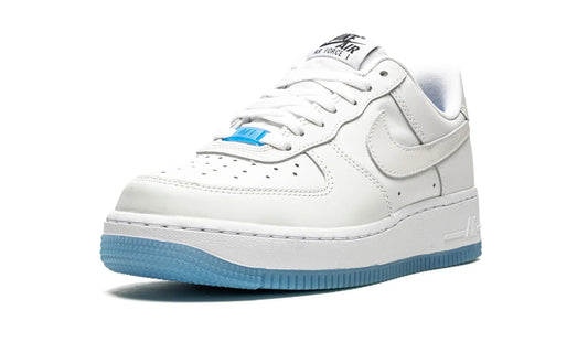 AIR FORCE 1 LOW LX "UV REACTIVE" Shoe Fly