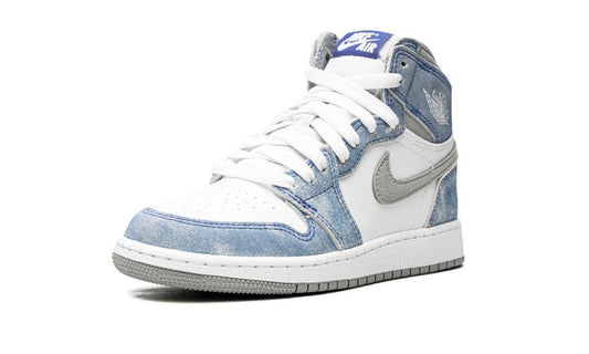 AIR JORDAN 1 HIGH OG GS
"Hyper Royal" Shoe Flyes