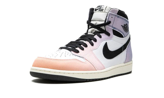 AIR JORDAN 1 HIGH OG
"SKYLINE" Shoe Flyes