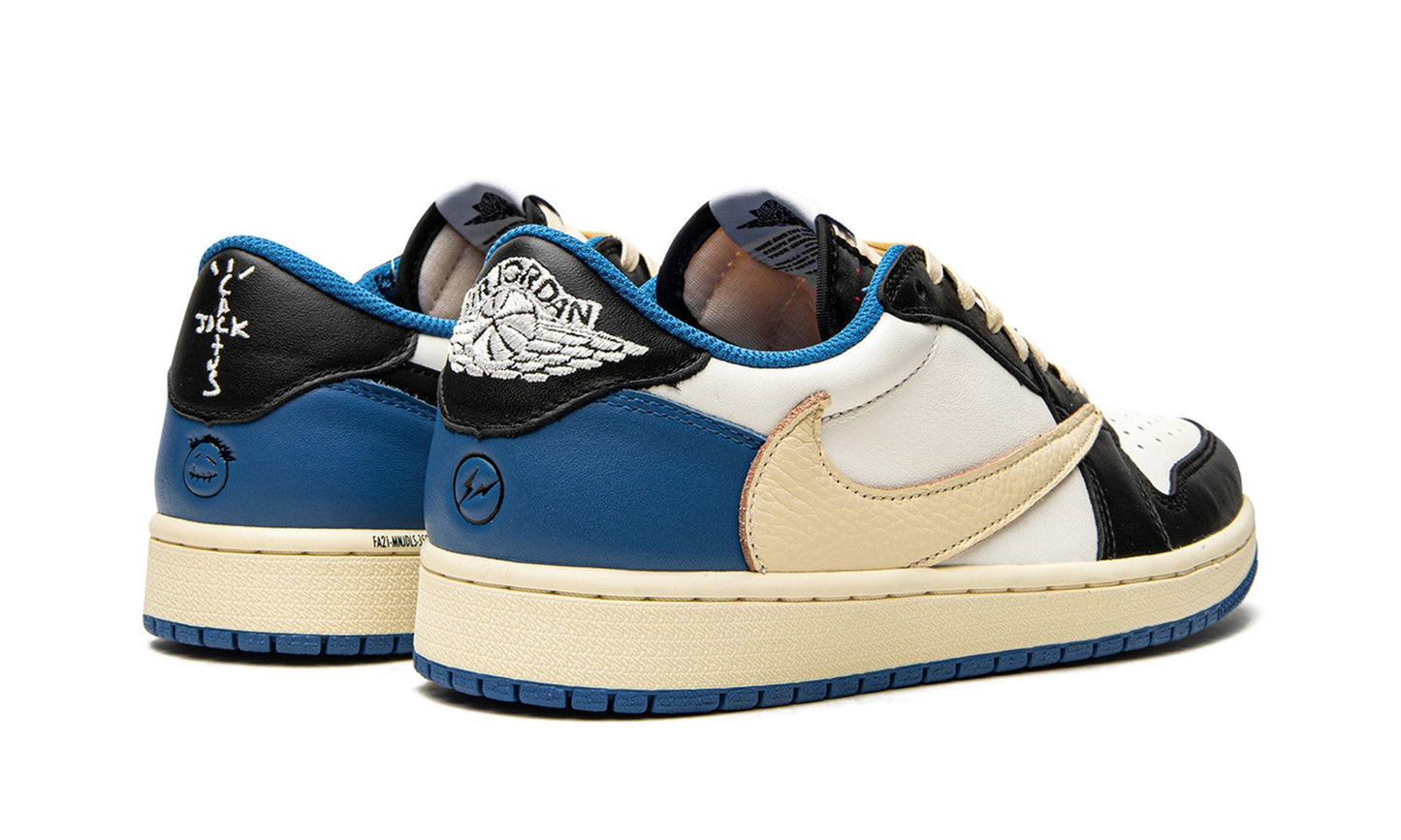 AIR JORDAN 1 LOW OG SP
"Travis Scott - Fragment" Shoe Flyes