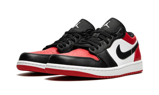 AIR JORDAN 1 LOW "BRED TOE" Shoe Fly