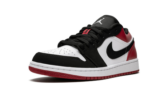 AIR JORDAN 1 LOW
"Black Toe" Shoe Flyes