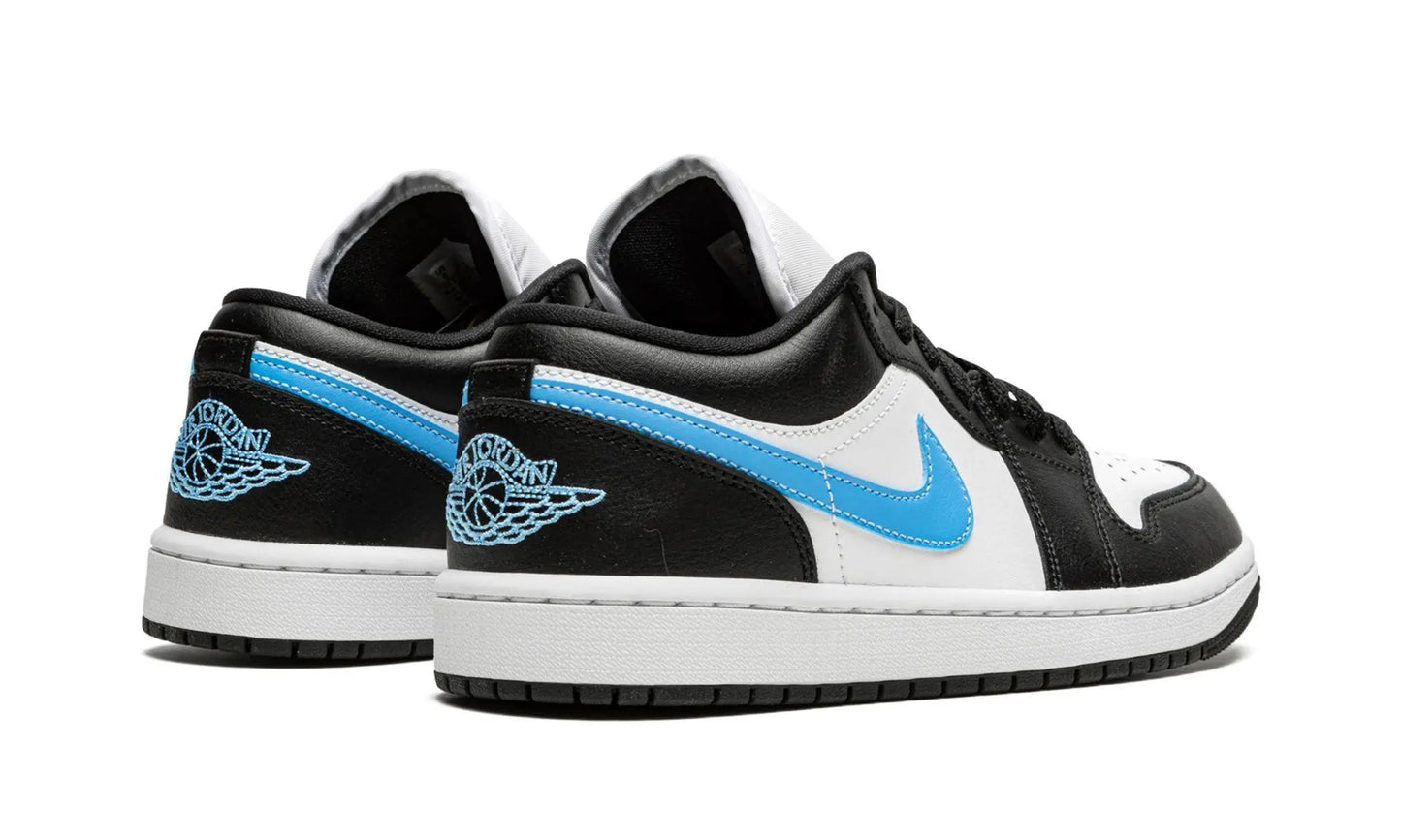 AIR JORDAN 1 LOW
"Black / University Blue" Shoe Flyes