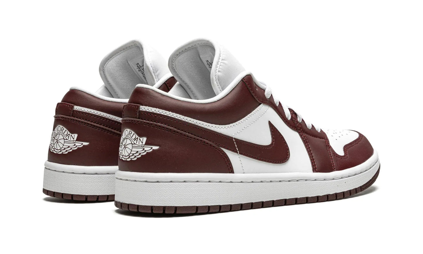 AIR JORDAN 1 LOW
"Bronze Eclipse Shoe Flyes