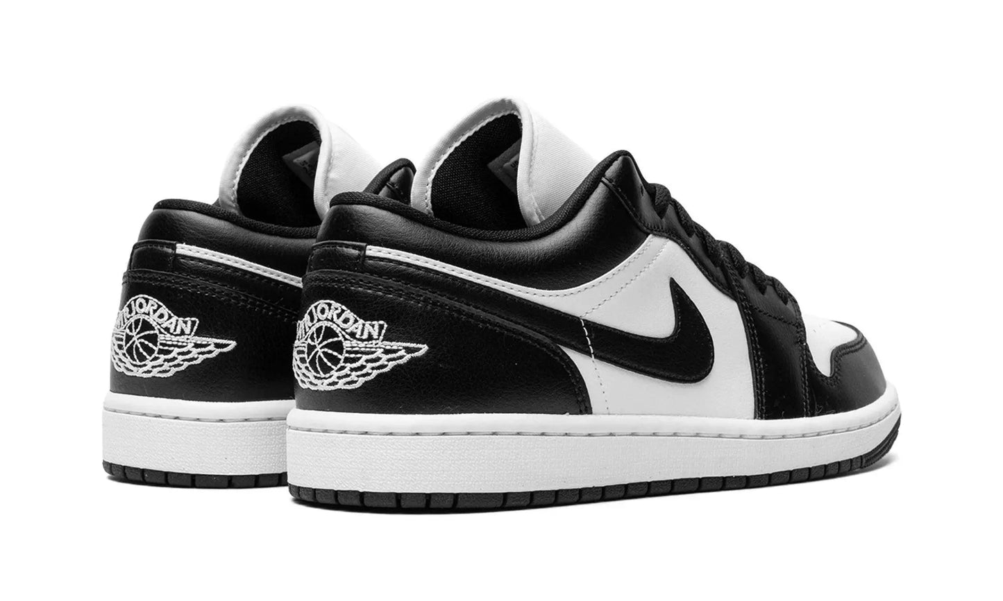 AIR JORDAN 1 LOW "PANDA" Shoe Fly