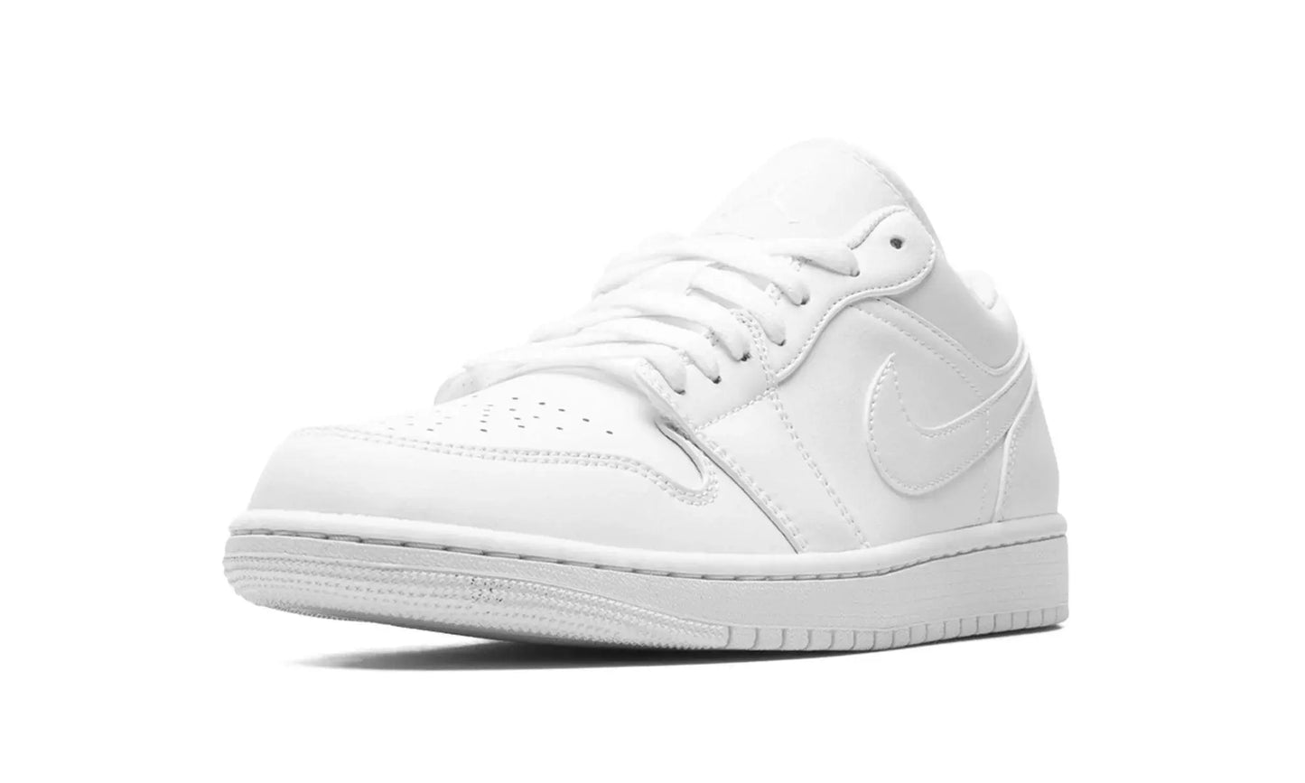 AIR JORDAN 1 LOW "TRIPLE WHITE" Shoe Fly