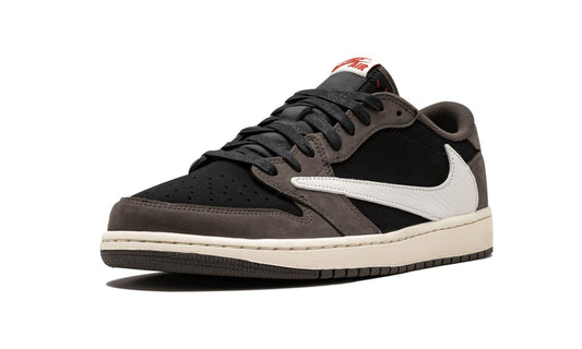 AIR JORDAN 1 LOW
"Travis Scott" Shoe Flyes