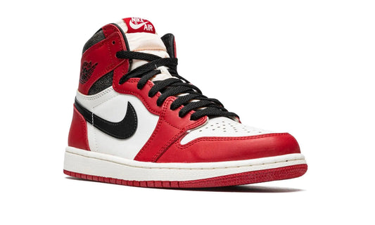 AIR JORDAN 1 RETRO HIGH OG "Chicago Lost and Found" Shoe Fly