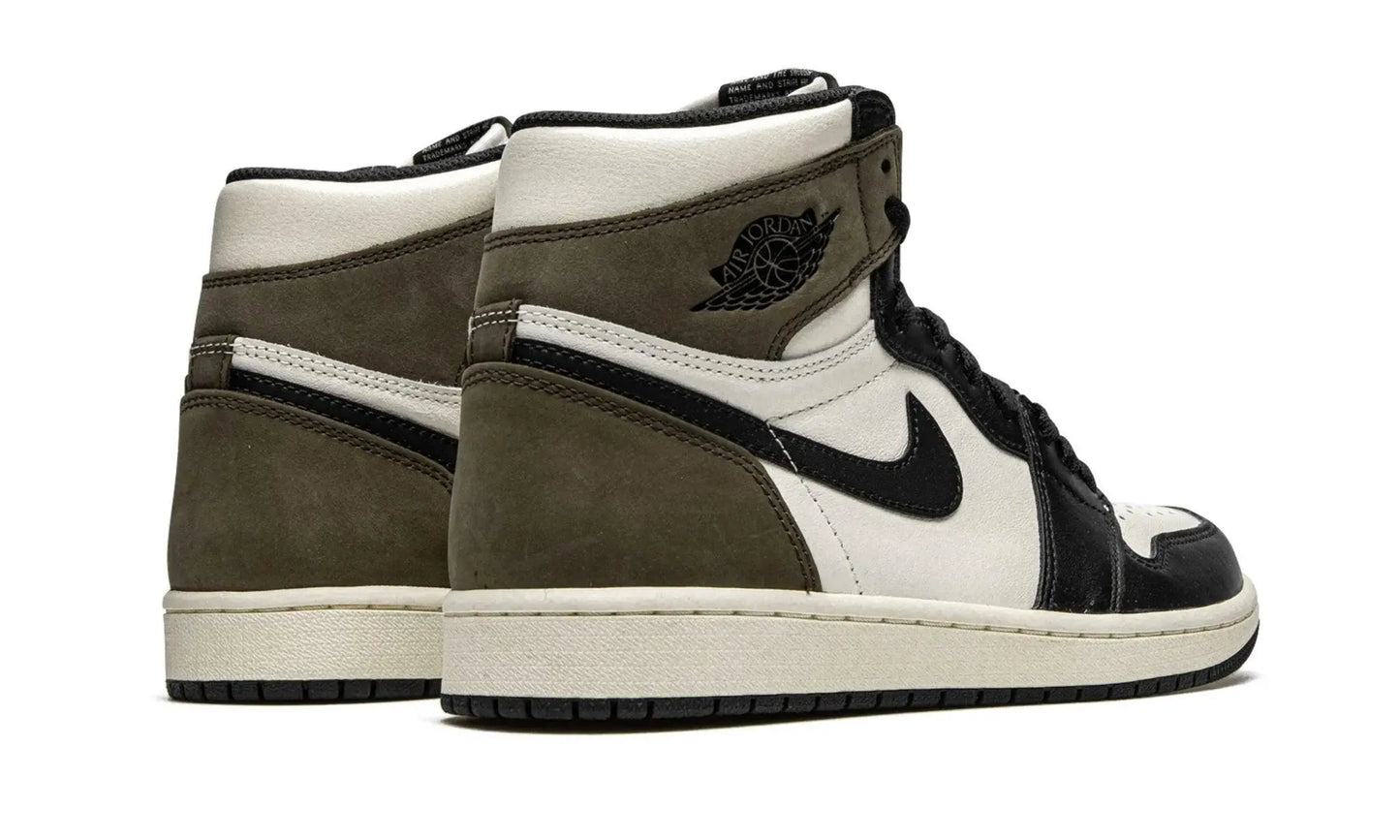 AIR JORDAN 1 RETRO HIGH OG "DARK MOCHA" Shoe Fly