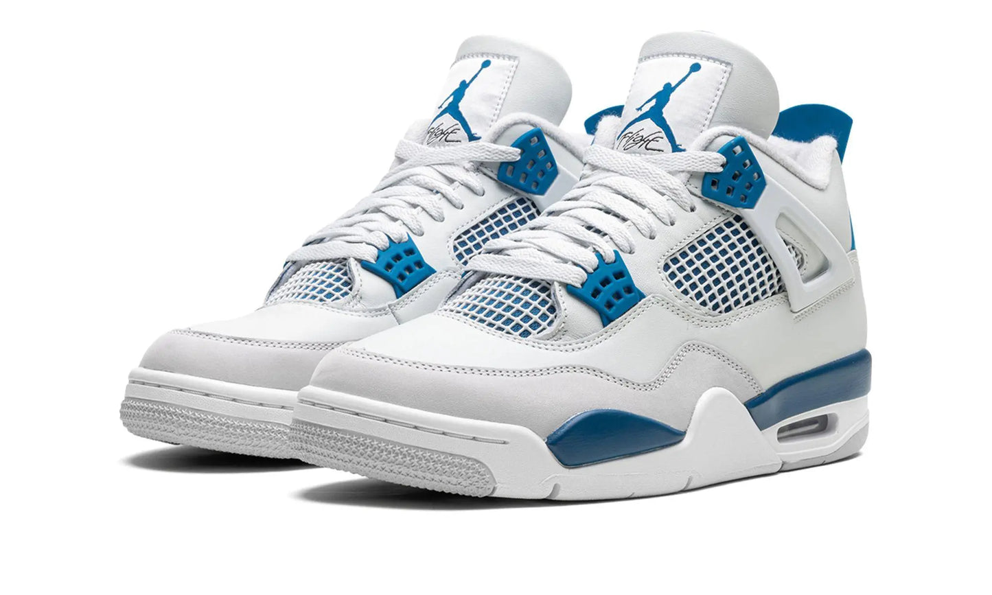 AIR JORDAN 4 OG
"Military Blue" Shoe Flyes