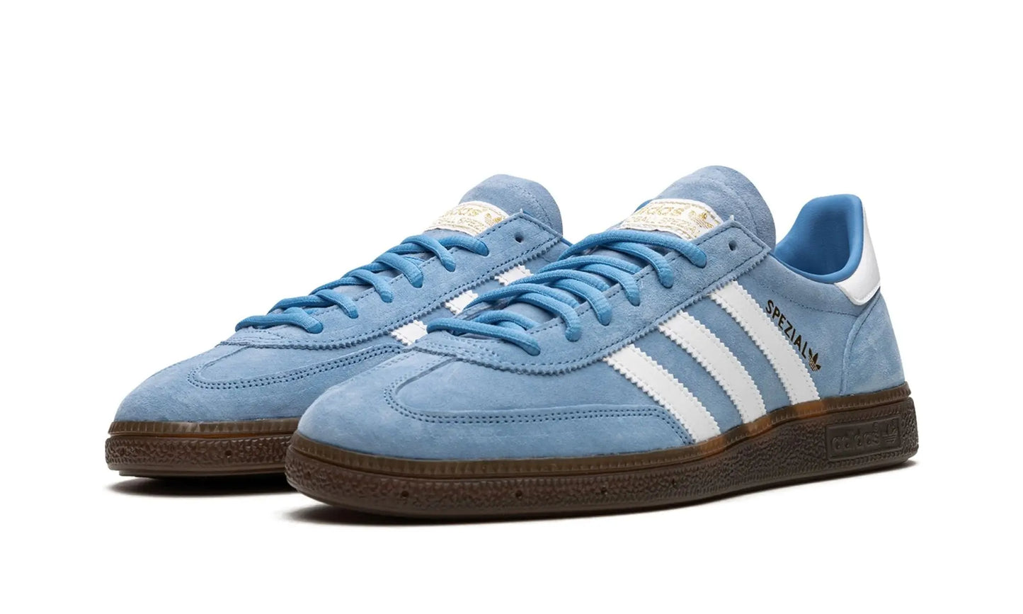 Adidas
Handball Spezial
"Light Blue" Shoe Flyes