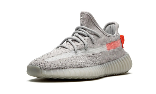Adidas Yeezy Boost 350 V2
"Tail Light" Shoe Flyes