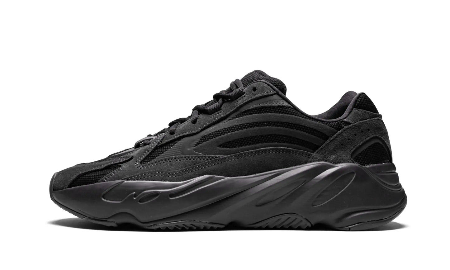 Adidas Yeezy Boost 700 V2
"Vanta" Shoe Flyes