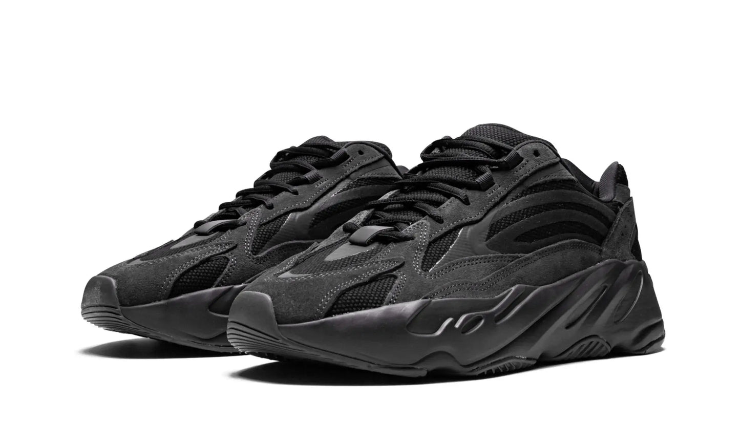 Adidas Yeezy Boost 700 V2
"Vanta" Shoe Flyes