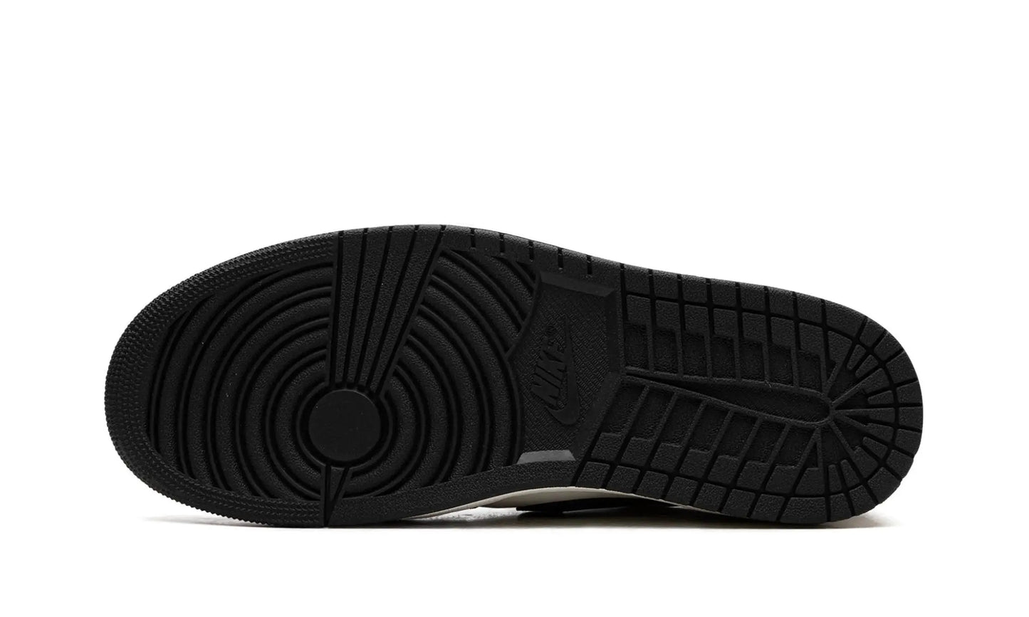 Air Jordan 1 Low OG
"Mocha" Shoe Flyes