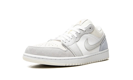 Air Jordan 1 Low
"Paris" Shoe Flyes