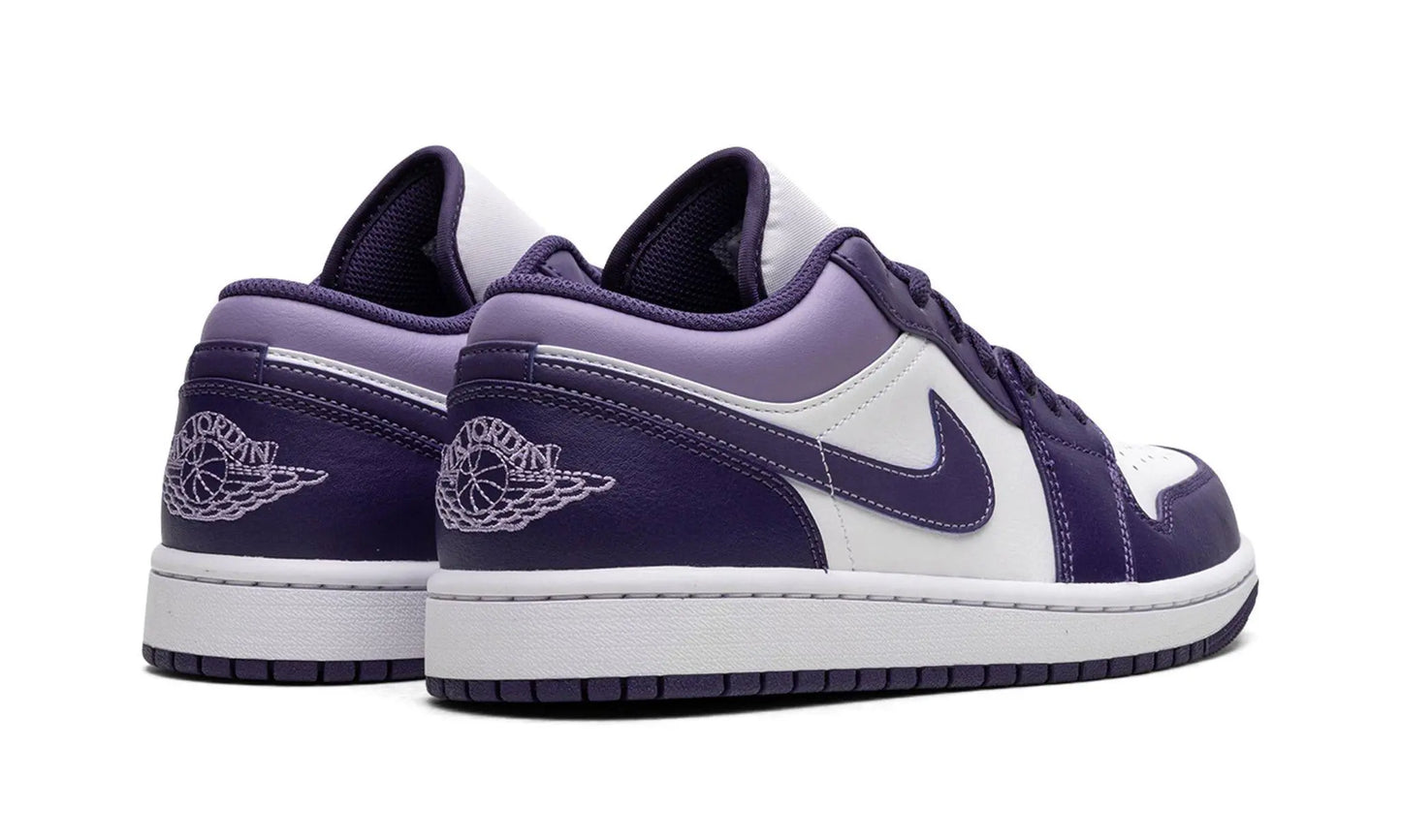 Air Jordan 1 Low
"Sky J Purple" Shoe Flyes