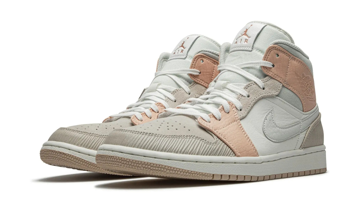 Air Jordan 1 Mid
"Milan" Shoe Flyes