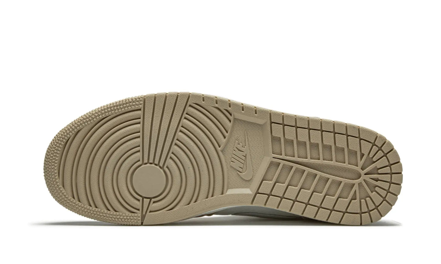 Air Jordan 1 Mid
"Milan" Shoe Flyes