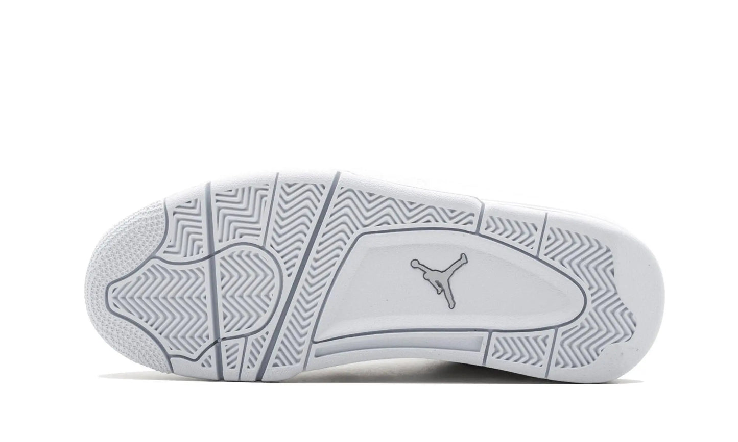 Air Jordan 4 Retro
"Pure Money" Shoe Flyes