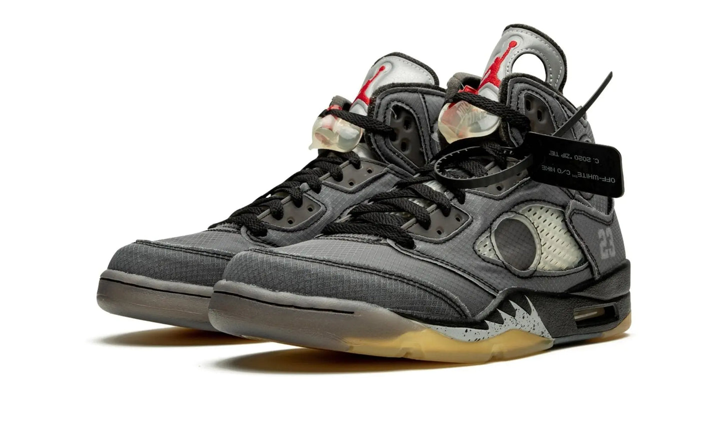 Air Jordan 5 Retro SP
"Off-White" Shoe Flyes