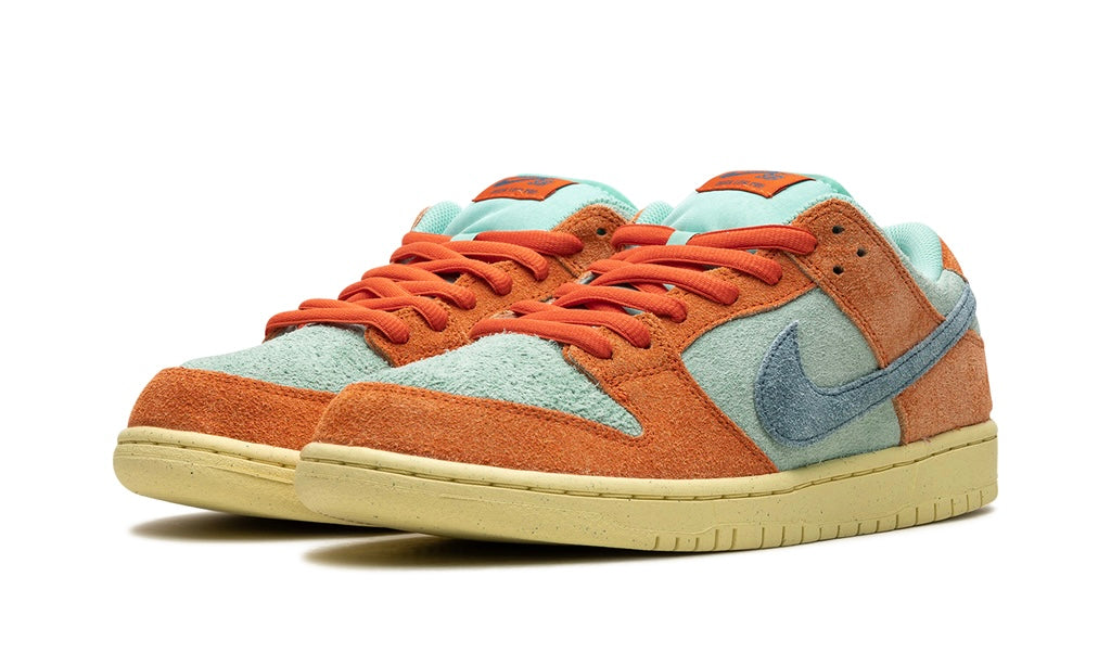 NIKE
SB DUNK LOW PRO PRM
"NOISE AQUA"
