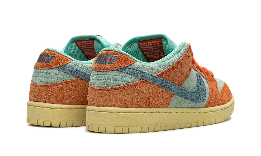 NIKE
SB DUNK LOW PRO PRM
"NOISE AQUA"