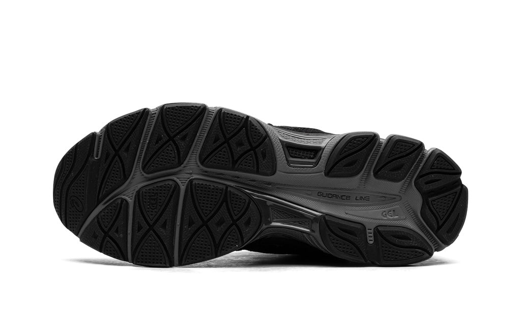 ASICS
GEL NYC
"GRAPHITE GREY BLACK"