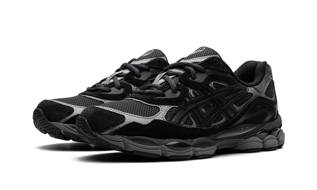 ASICS
GEL NYC
"GRAPHITE GREY BLACK"