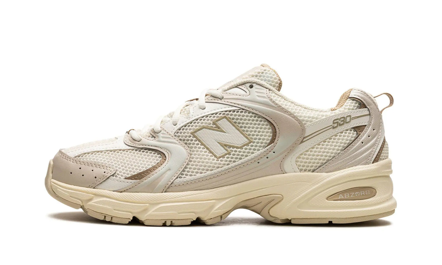 NEW BALANCE
530
"Beige / Angora" Shoe Flyes