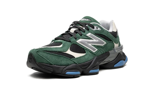 NEW BALANCE 9060
9060
"FOREST GREEN" Shoe Flyes