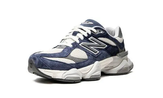 NEW BALANCE
9060
"Natural Indigo" Shoe Flyes