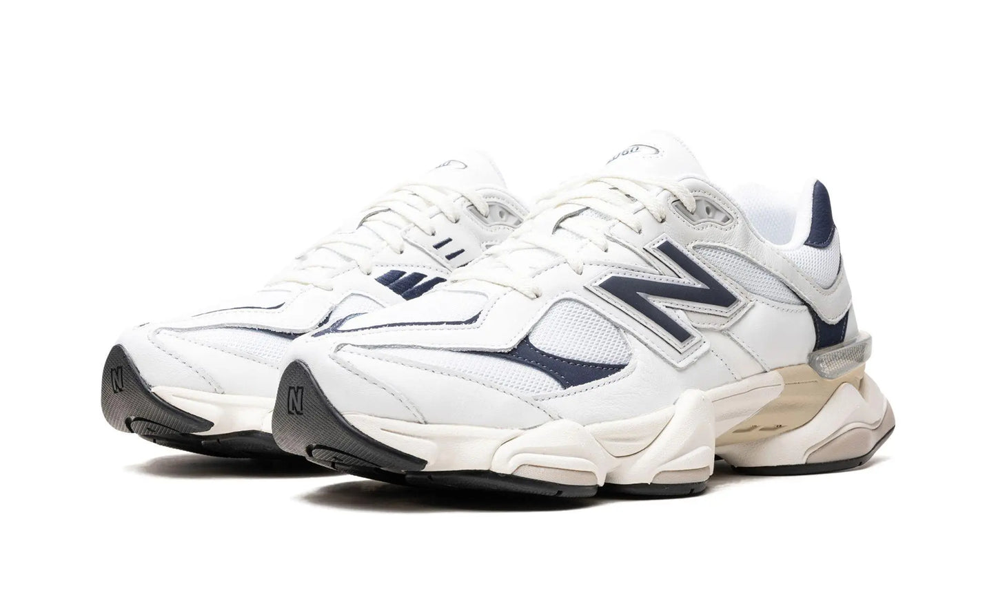 NEW BALANCE
9060
"White / Navy Shoe Flyes
