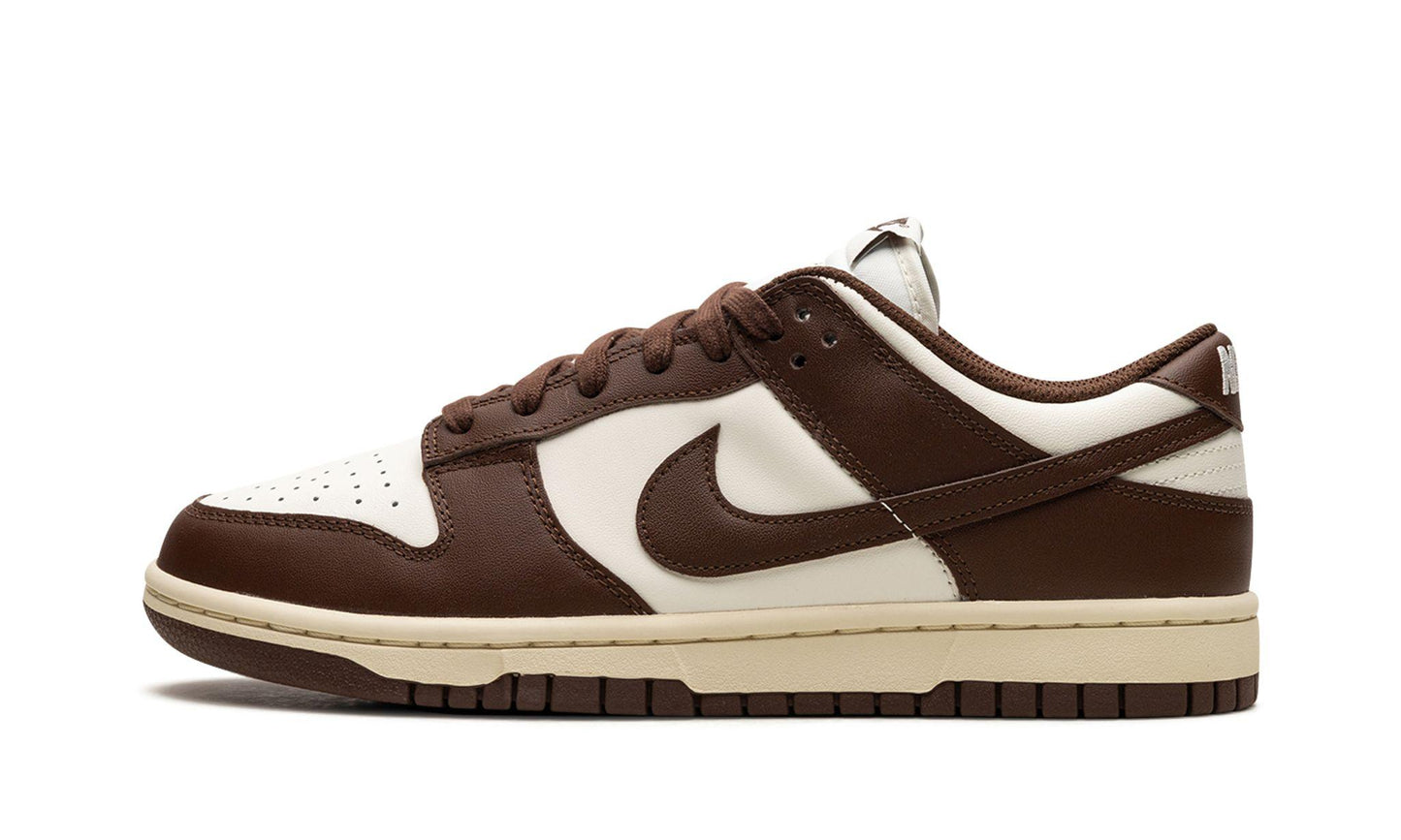 NIKE DUNK LOW "Cacao Wow" Shoe Flyes