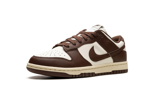 NIKE DUNK LOW "Cacao Wow" Shoe Flyes