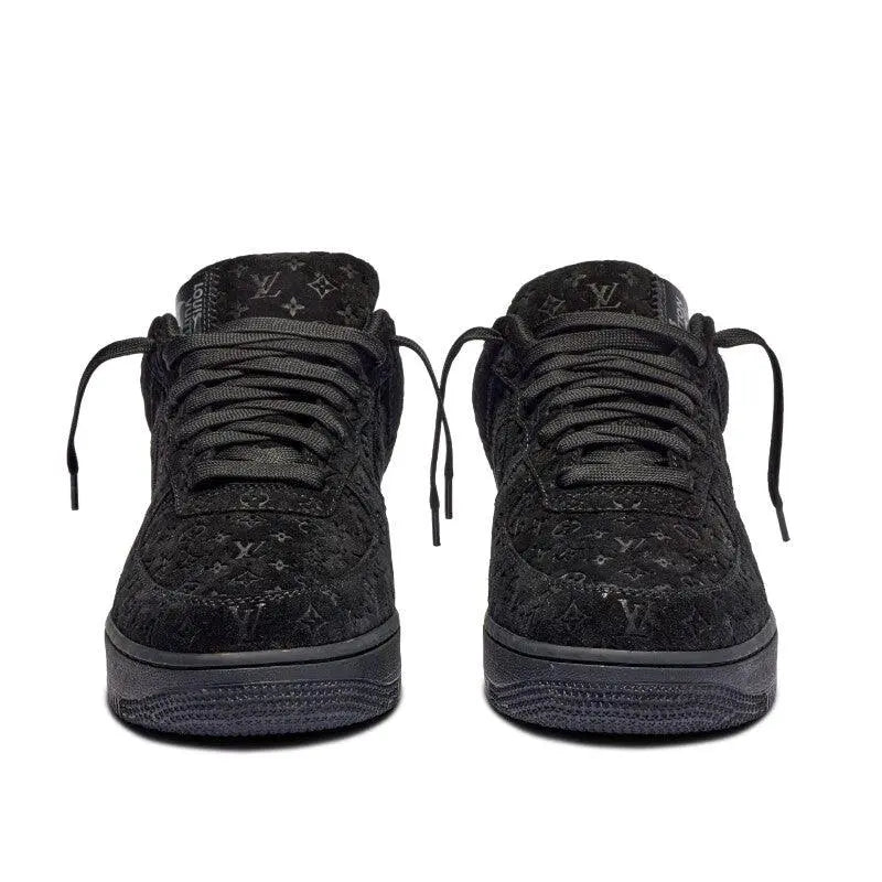 NIKE
Louis Vuitton Air Force 1 Low
"Virgil Abloh - "BLACK" Shoe Flyes