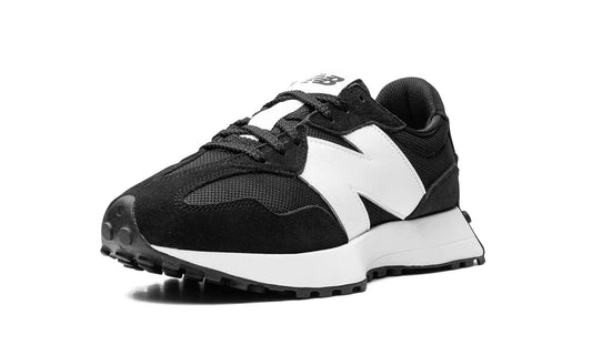 New Balance
327
"Black White" Shoe Flyes