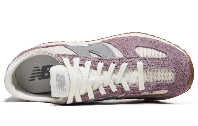 New Balance 471
"Linen/Ice Wine" Shoe Flyes