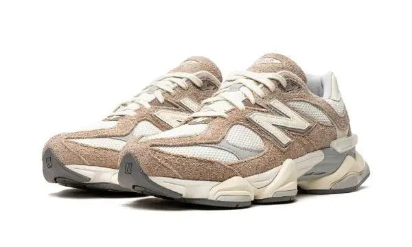 New Balance
9060
"Driftwood" Shoe Flyes