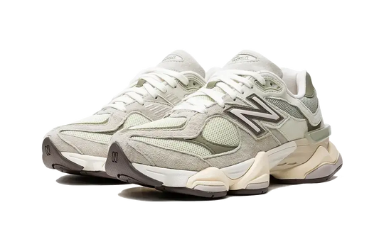 New Balance 9060 "Olivine" Shoe Flyes