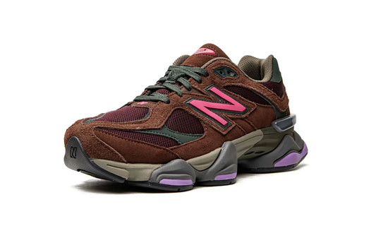 New Balance
9060
"Rich Oak / Burgundy" Shoe Flyes
