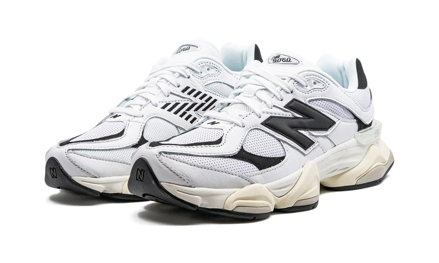 New Balance
9060
"White / Black" Shoe Flyes