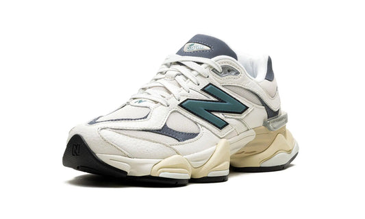 New Balance
9060 v1 "NEW SPRUCE" Shoe Flyes
