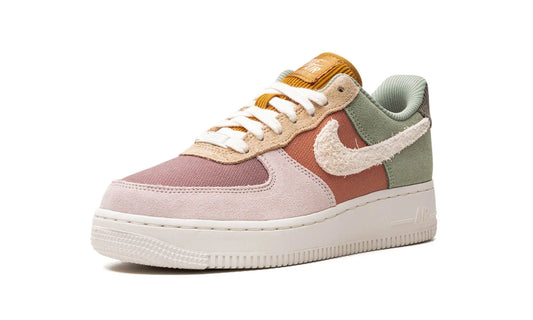 Nike
AIR FORCE 1 LOW
"Oil Green" Shoe Flyes