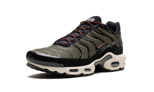Nike
Air Max Plus TN
"Cargo Khaki" Shoe Flyes