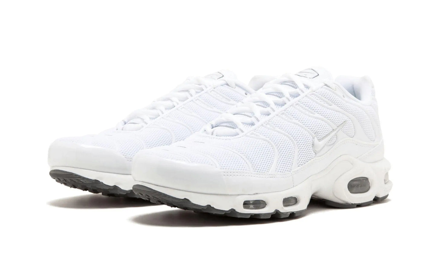 Nike
Air Max Plus TN
"Triple White" Shoe Flyes