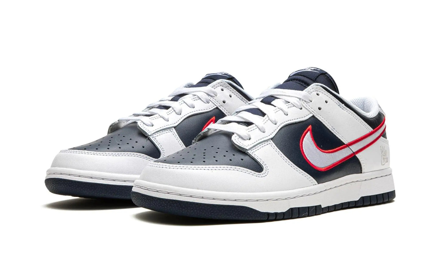 Nike
DUNK LOW
"Houston Comets Four-Peat" Shoe Flyes